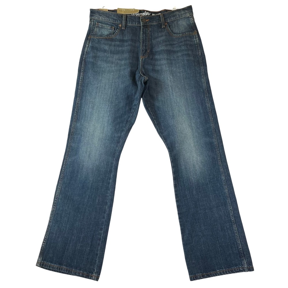 NEW Wrangler Retro Relaxed Bootcut Jeans Mens 33x32 Medium Wash Blue NWT